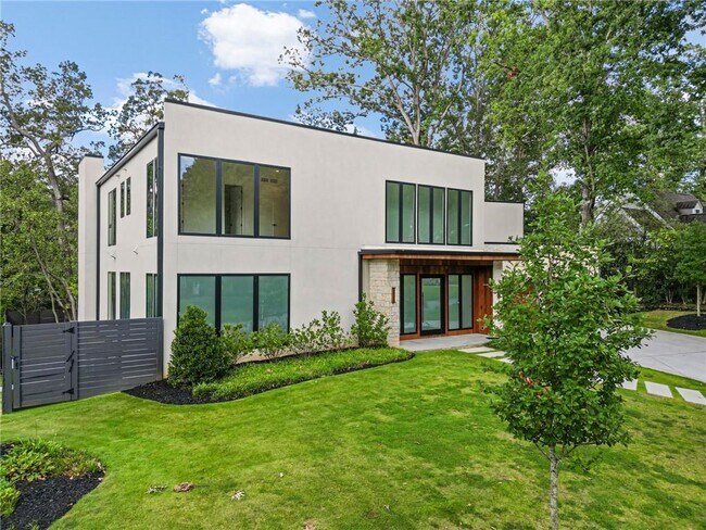 Building Photo - 3566 Cantrell Rd NE