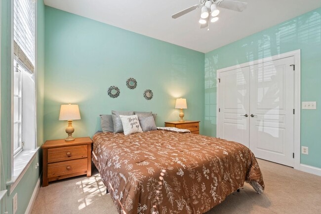 Building Photo - Fully Furnished  | Utilities Included | Flexible Lease Terms