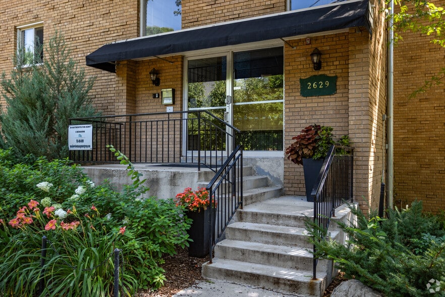 Primary Photo - 2629 W 43rd