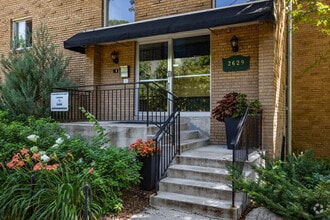 Building Photo - 2629 W 43rd