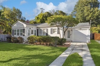 Building Photo - 1815 E Central Blvd