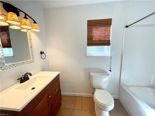 Building Photo - 1075 Kenya Ln