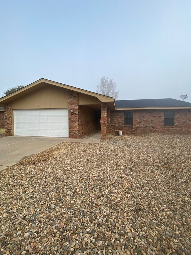 Primary Photo - Beautiful 3 Bed Home! Zia School District