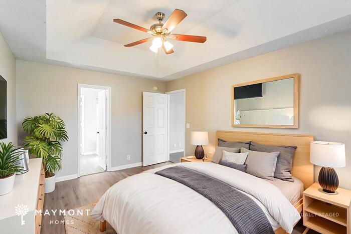 Building Photo - 737 Stone Hedge Dr