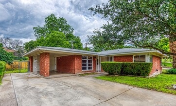 Building Photo - 211 Green Meadow Blvd