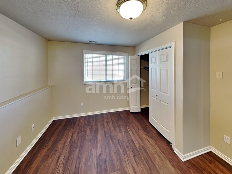 Building Photo - 2663 S 3900 W