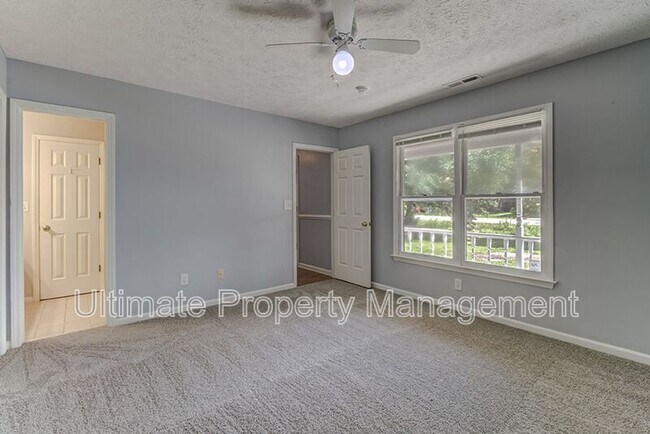 Building Photo - 4614 Masonboro Loop Rd