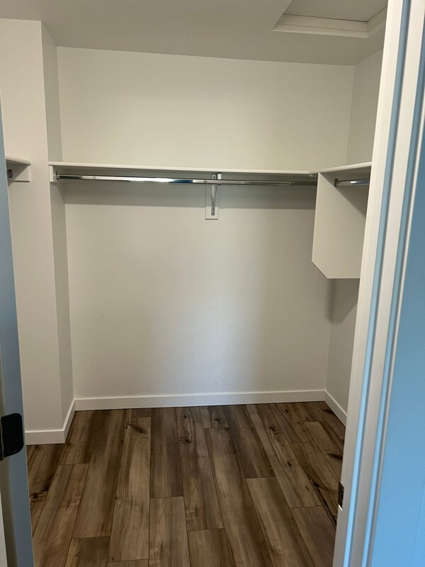 Building Photo - 11392 Barn Rnch St