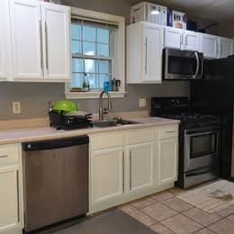 Building Photo - 135 Cedar St