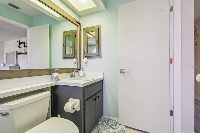 Building Photo - 8430 Monaco Dr