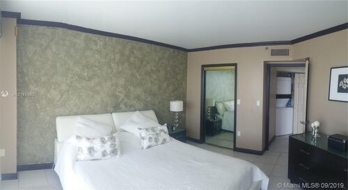 Building Photo - 7330 Ocean Terrace