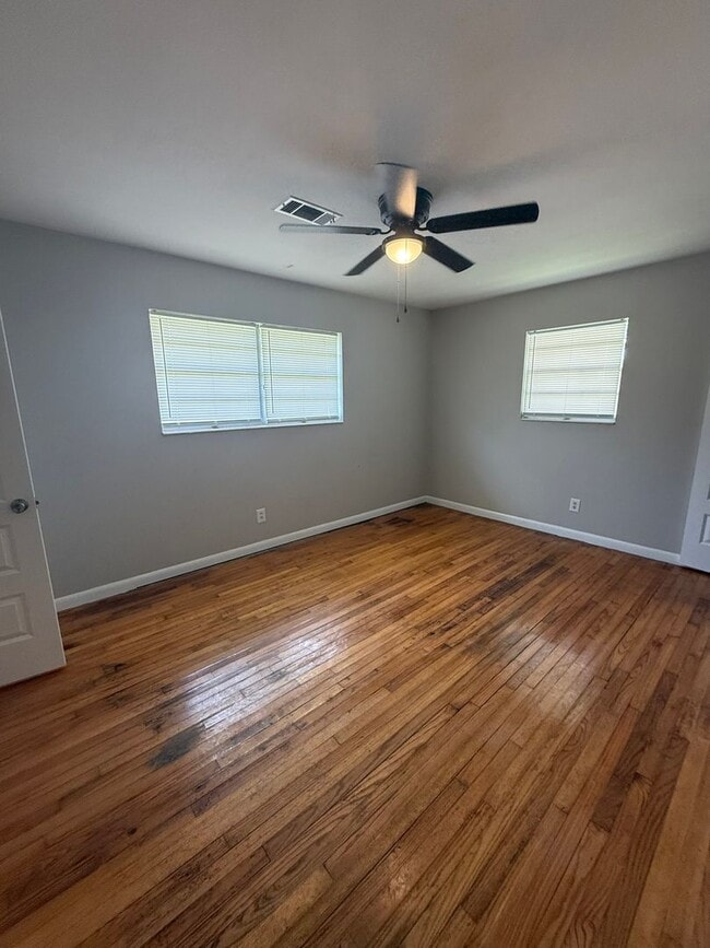Building Photo - 1507 O'Neal Dr