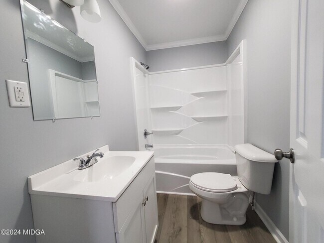 Building Photo - 48 E Morse St