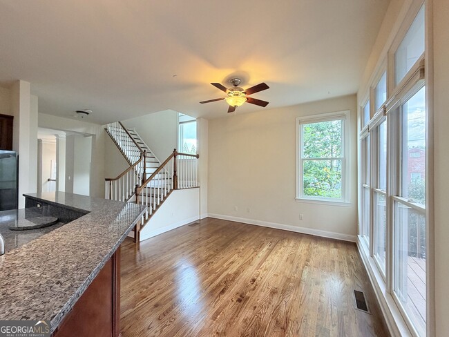 Building Photo - 1221 Creekside Pl SE
