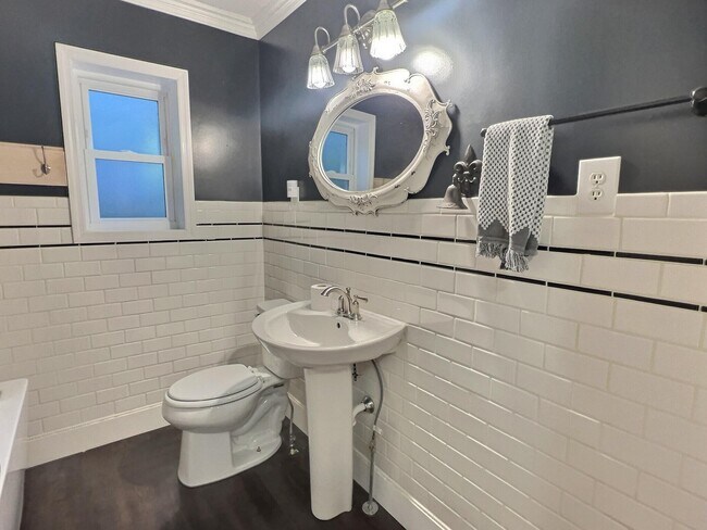 Building Photo - 339 Charleston St SE