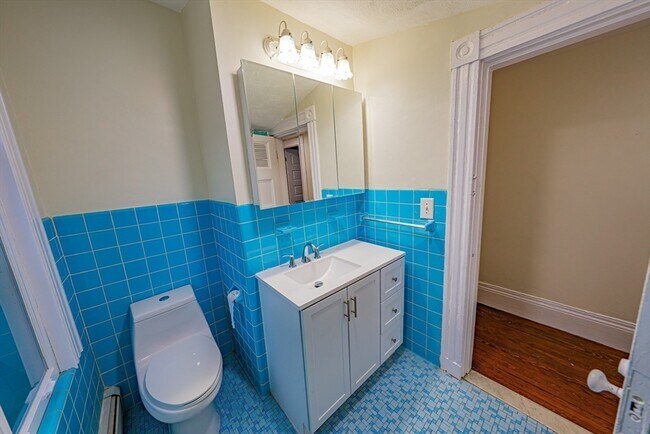 Building Photo - 118 White St