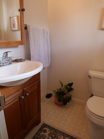 Building Photo - 1224 Westward Dr