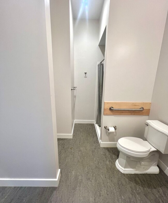 Building Photo - Putnam Block Hotel - One Bedroom Apartment...