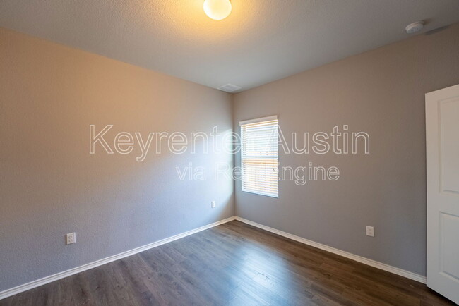 Building Photo - 5800 Kennedy St