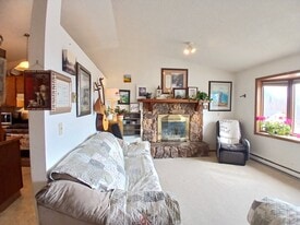 Building Photo - 15130 E Robin Ln