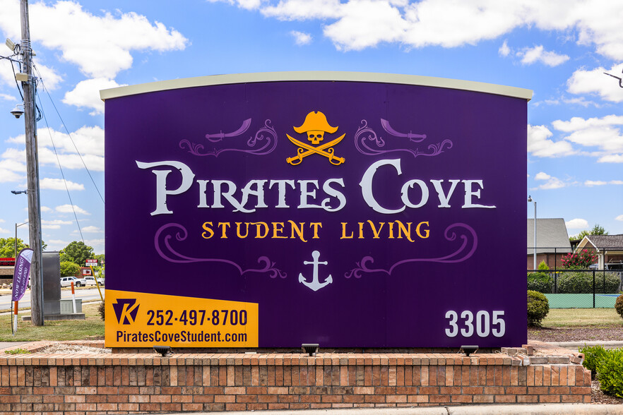 Building Photo - Pirates Cove Student Living