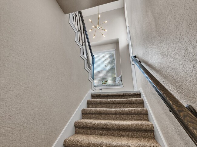 Building Photo - 12423 Alora Bluff Trail