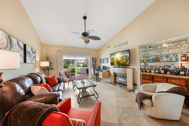 Building Photo - 182 Desert Falls Cir