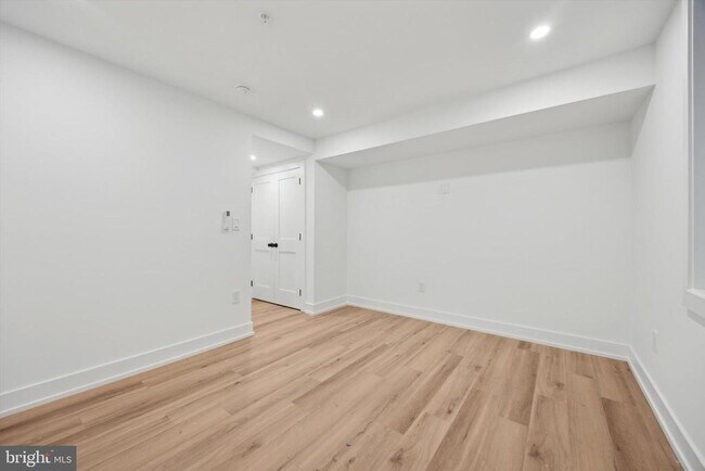 Building Photo - 808 N 3rd St
