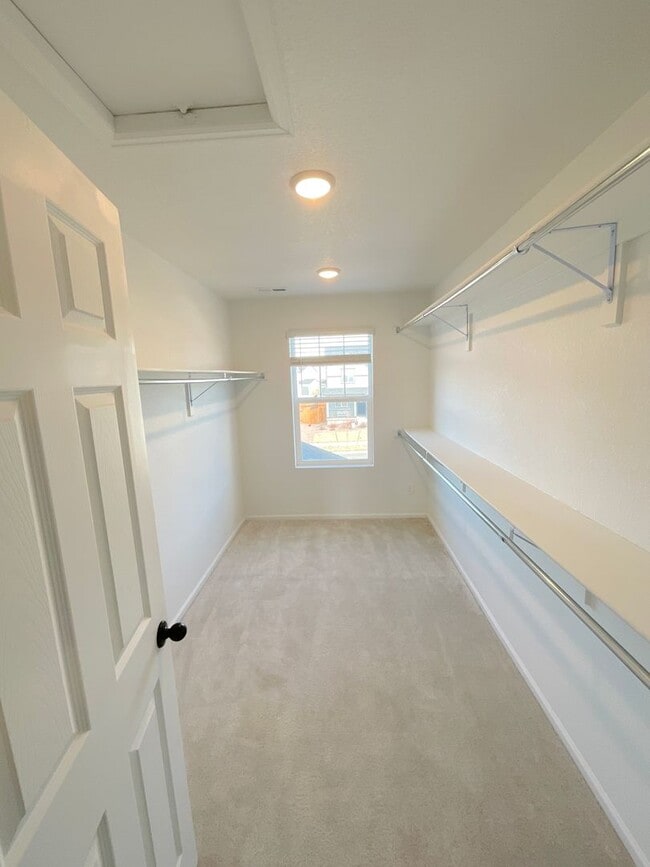 Building Photo - 3 Bedroom Home Available Near N Powers Blvd & Dublin Blvd!