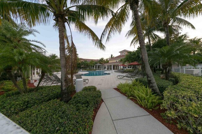Building Photo - 6510 Emerald Dunes Dr