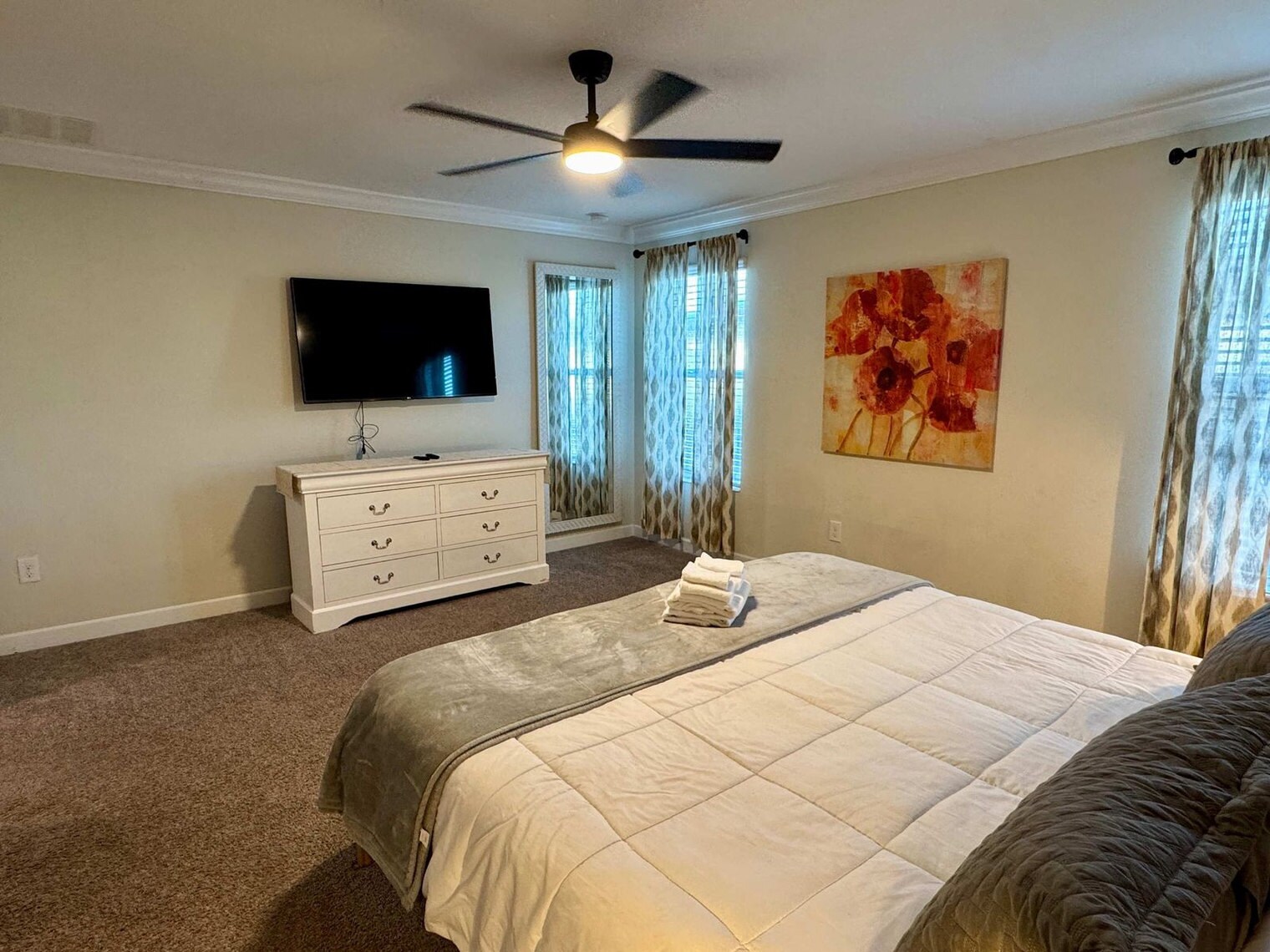 Building Photo - 4718 Kings Castle Cir