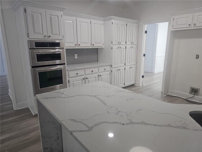 Building Photo - 526 Coopers Pond Dr