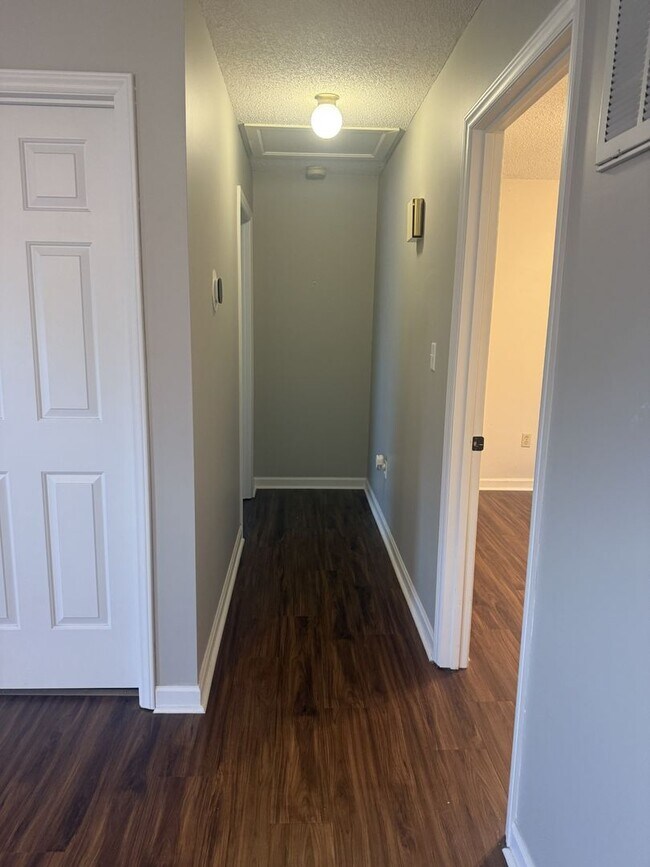 Building Photo - 2 Bedroom Home In Stokesdale - Northwest School District!