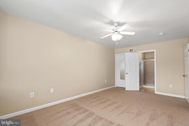 Building Photo - 13421 Delaney Rd