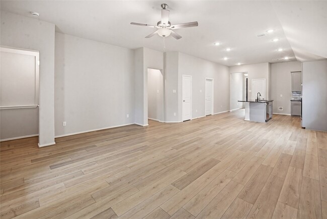 Building Photo - 2415 Honeyberry Shrub Dr