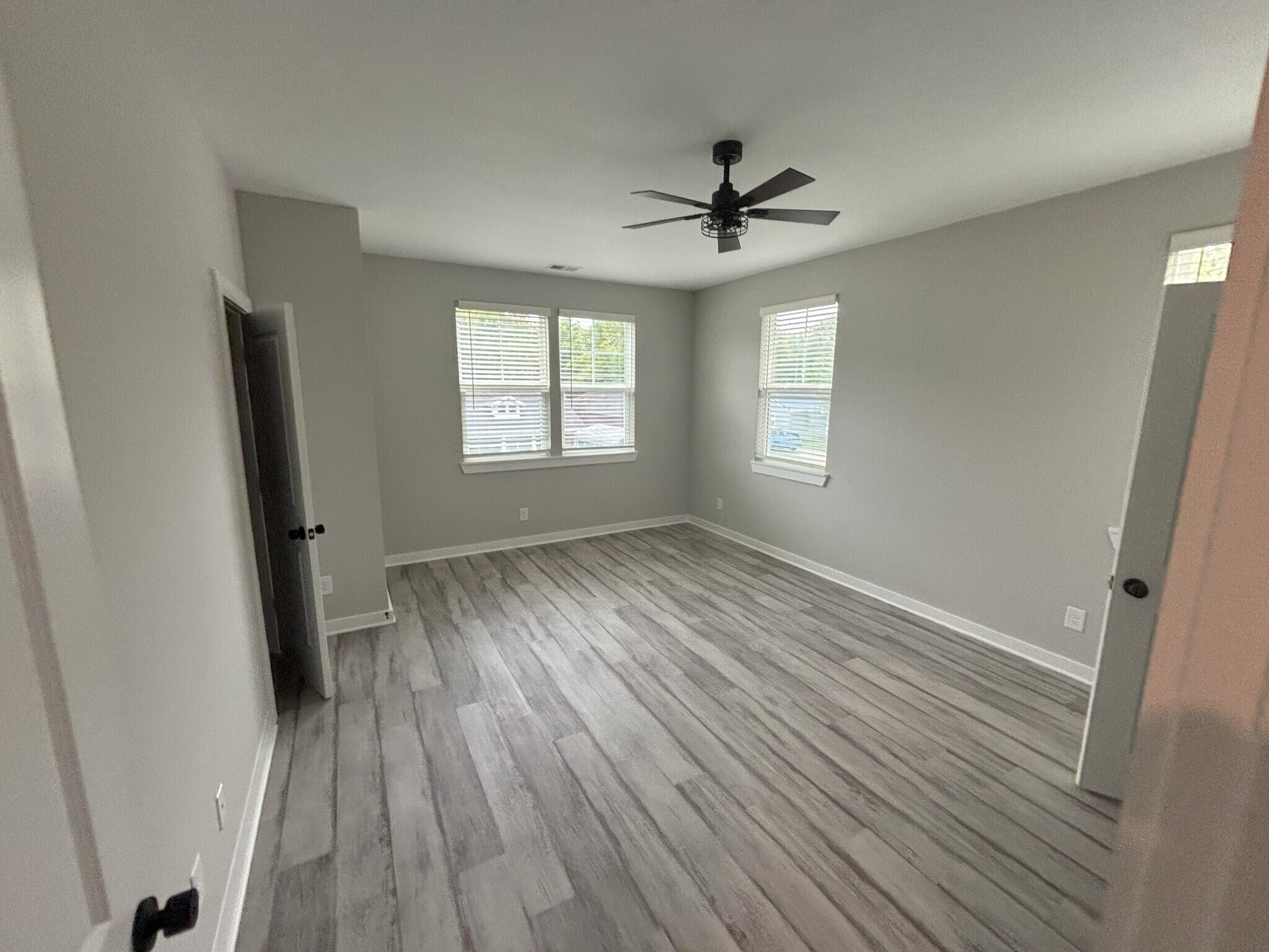 Building Photo - 439 Hobbs Ave