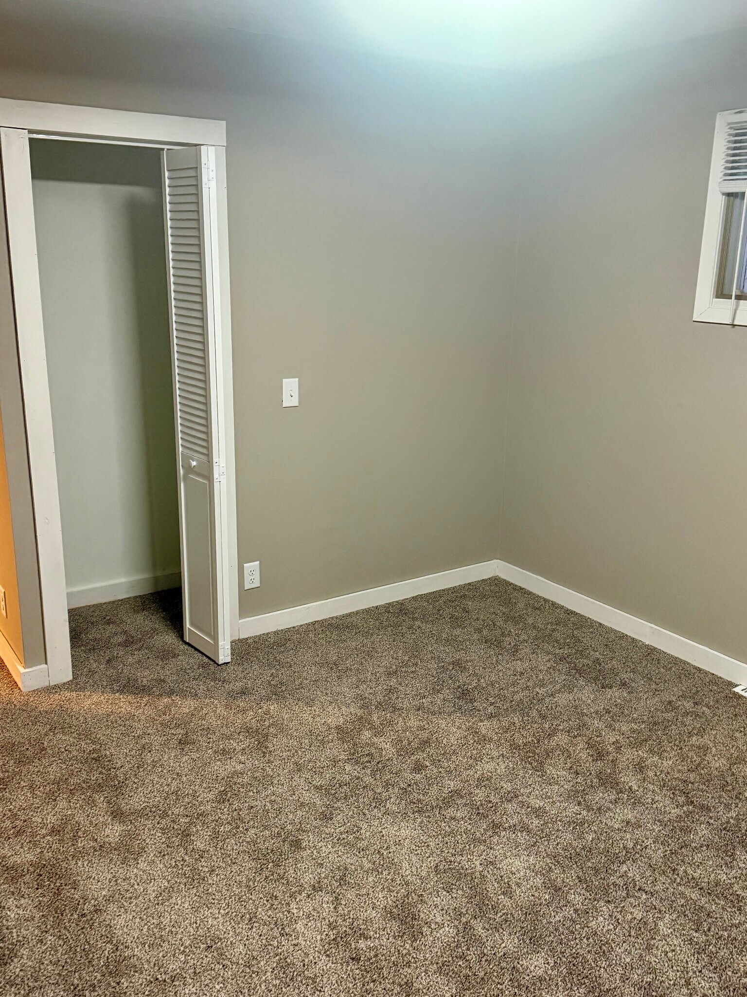 Building Photo - 401 W Douglas Ave