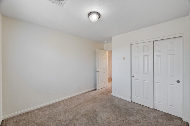 Building Photo - 9065 Diamond Bridge Ave