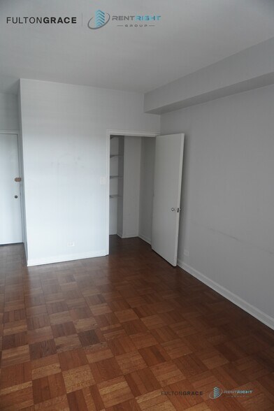 Building Photo - 534 W Stratford Pl