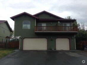 Building Photo - 8925 Lakehurst Dr