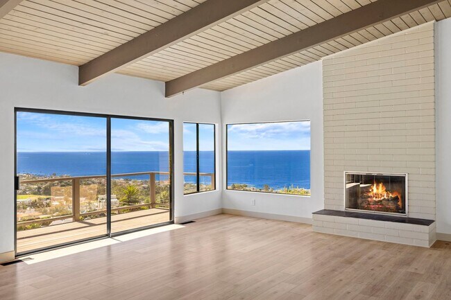 Building Photo - Mystic Hills Ocean View Home