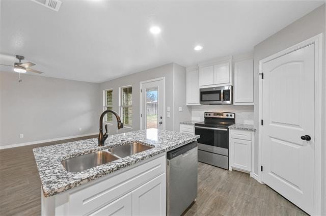 Building Photo - 228 St Charles Dr