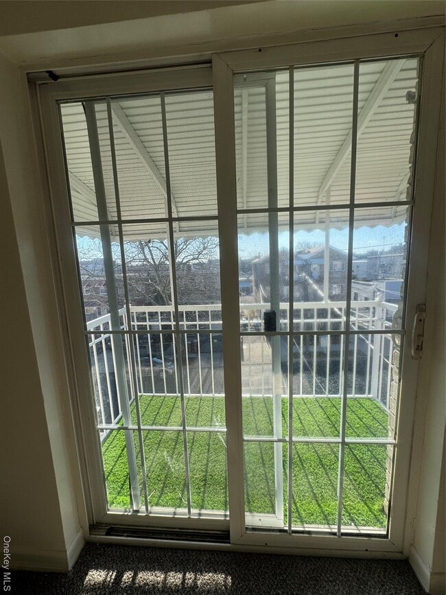 Building Photo - 948A Tilden St