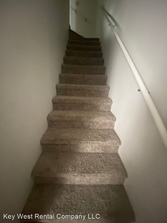 Building Photo - 2 br, 2 bath House - 3389 Northside Drive #12