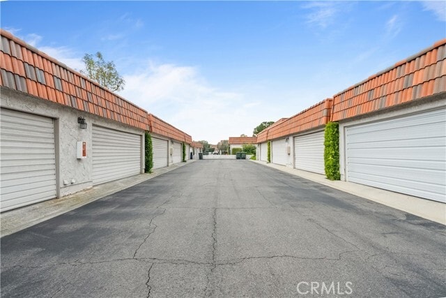 Building Photo - 28023 Ridgebrook Ct