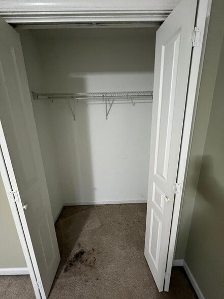Closet - 140 Coral Ln