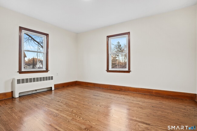 Building Photo - 56 Beaver Brook Rd