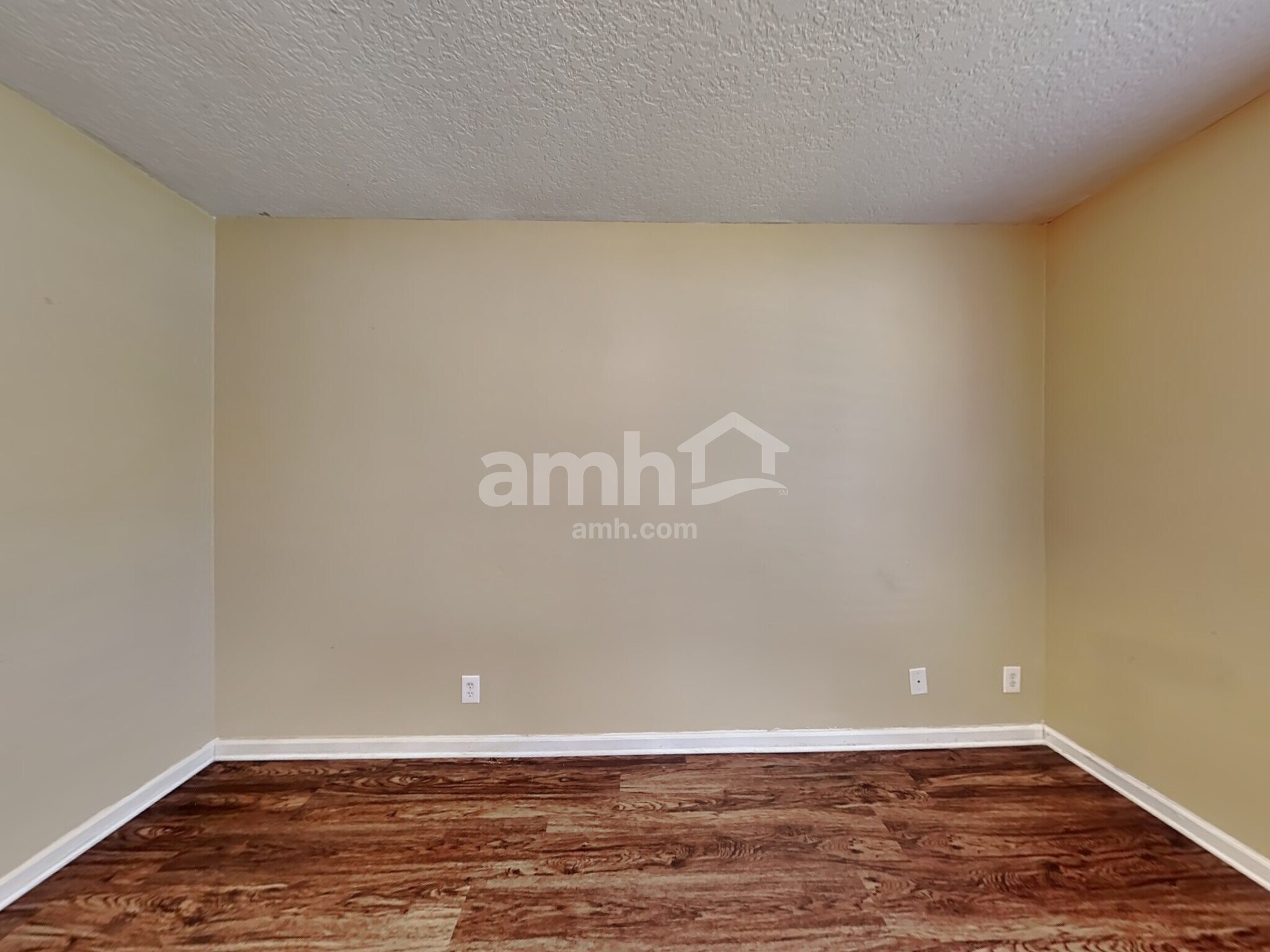 Building Photo - 2245 SW Savage Blvd