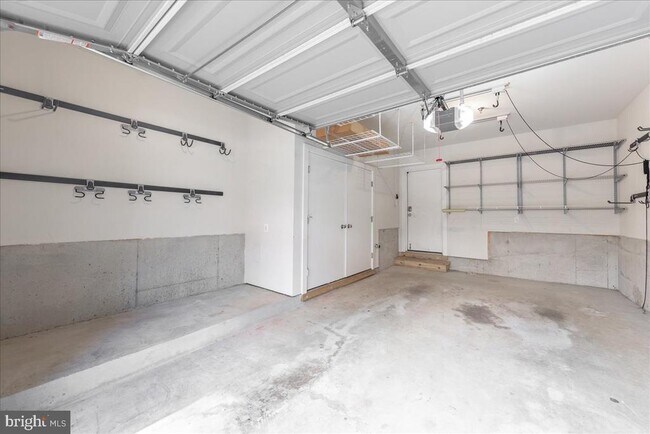 Building Photo - 2916 Penny Ln