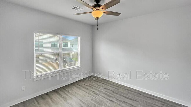 Building Photo - 2101 Jax Dr